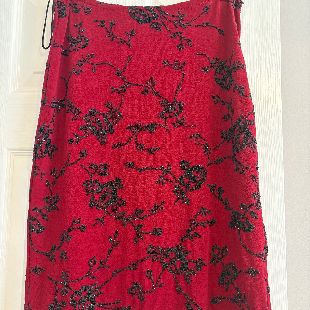 BEADED SKIRT BY WILLIAM B in size small.